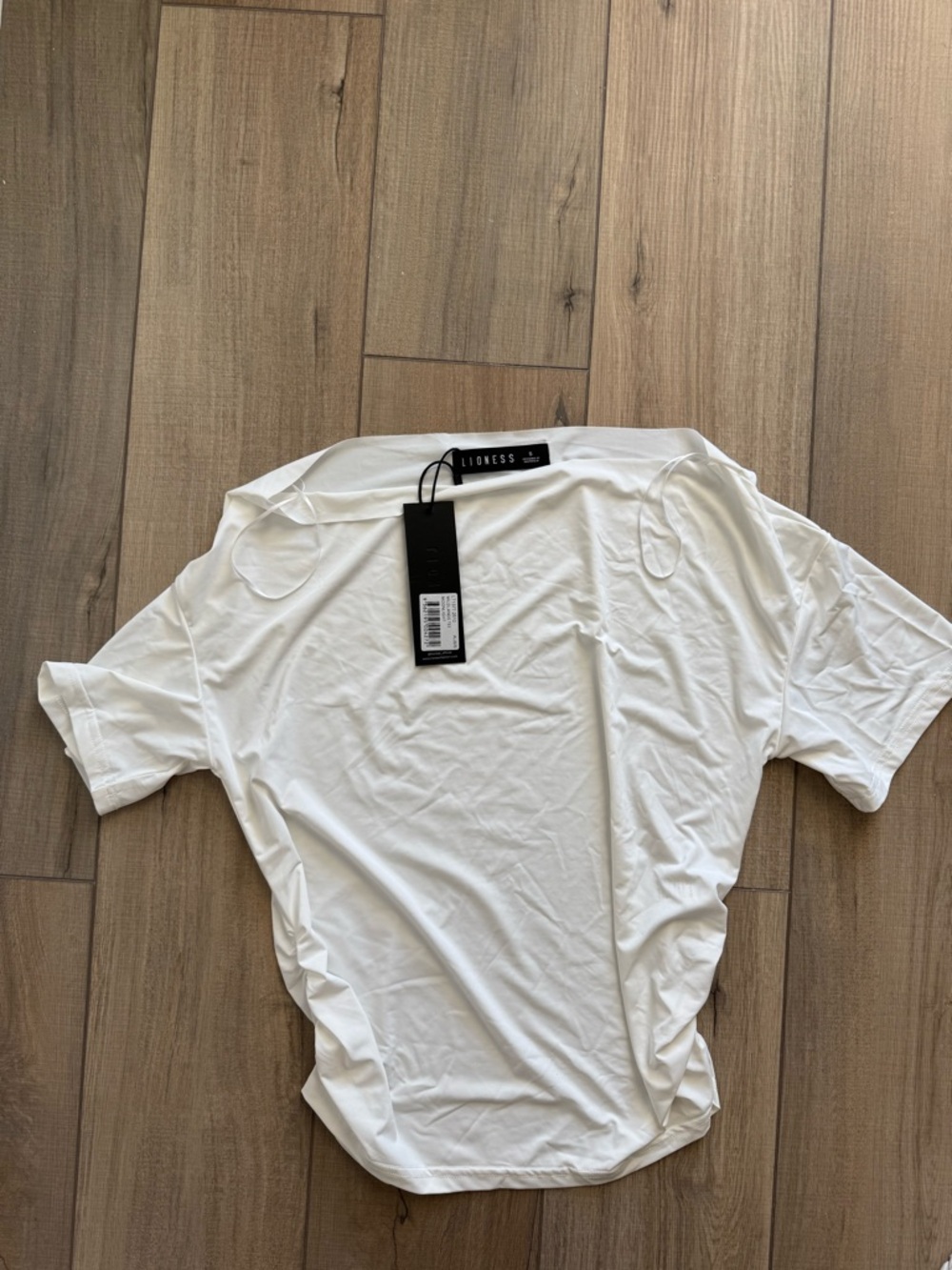 NWT Lioness Moonlight White Short Sleeve Tee